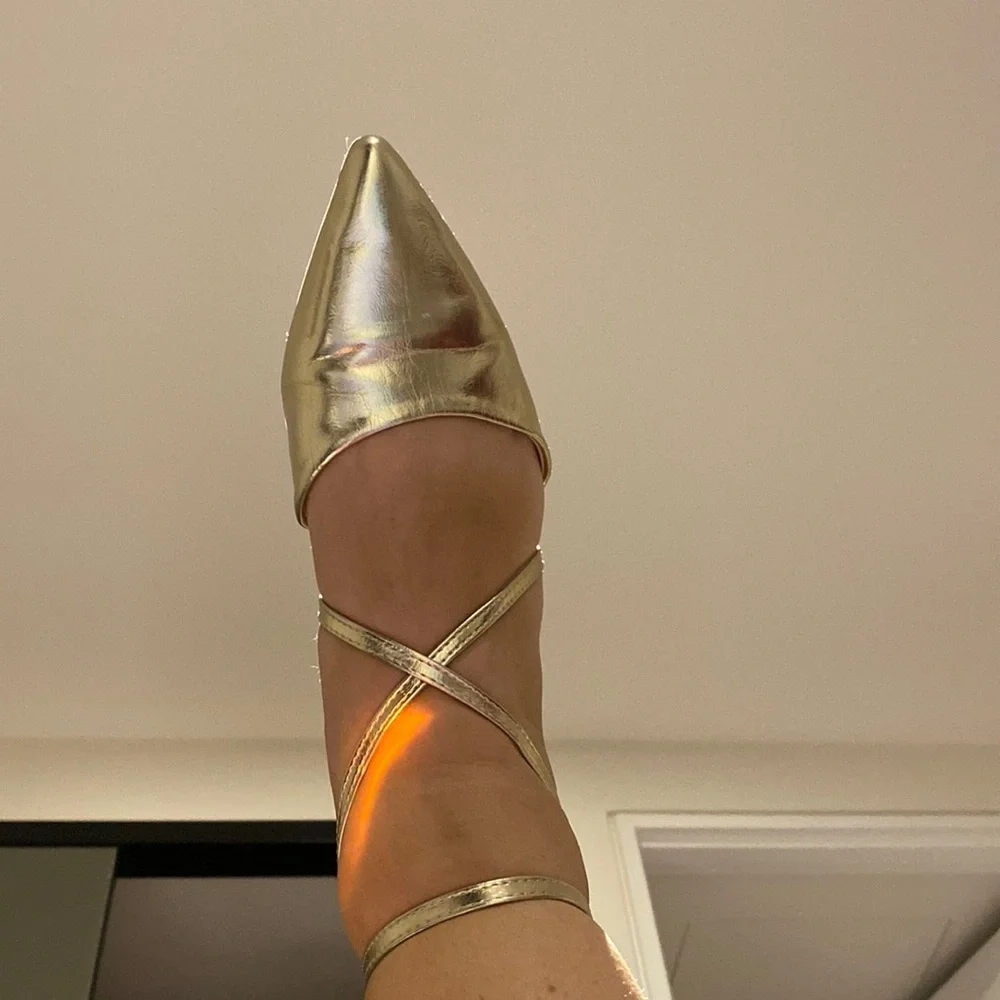 ✨ Topshop gold✨ pointy shoes with adjustable strap pearl detail size AU 9 - Picture 2 of 10